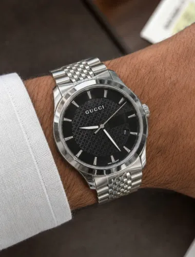Relógio Gucci swiss 126.4 original aço inox com caixa e certificado