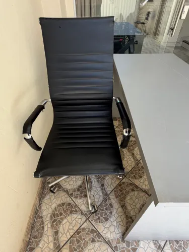 CADEIRA DIRETOR CROMADA