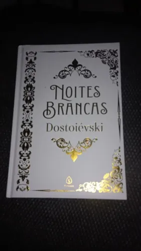Livro noites brancas em estado excelente sem rasura ou avaria capa dura