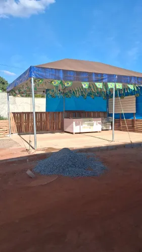 Tenda pirâmide 07m ×05m 