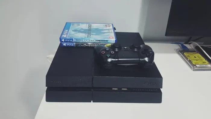 PS4 COM JOGOS