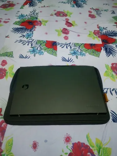 Notebook novo com nota fiscal