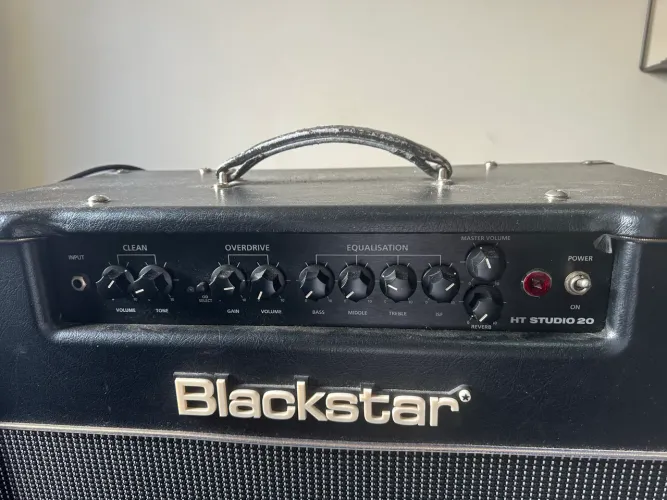 Amplificador Blackstar HT Studio 20