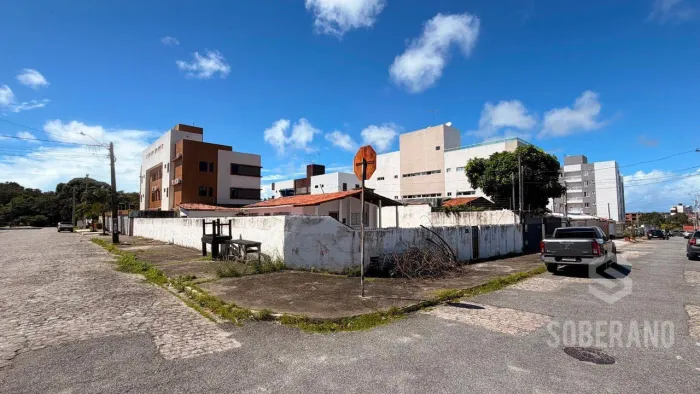CASA DE ESQUINA PARA LOCAÇÃO NOS BANCÁRIOS, p/ alugar para comércio, terreno 16x30, por R$