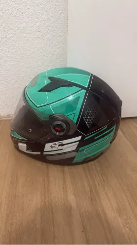 Vendo capacete 