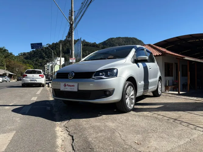 Volkswagen Fox Trendline 1.6 Flex 8V 5P 2013
