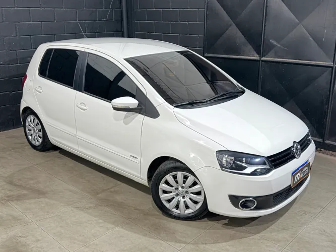 Volkswagen Fox 1.0 MI Total Flex 8V 5P 2014