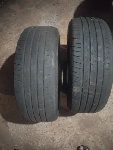 Pneus de carro 