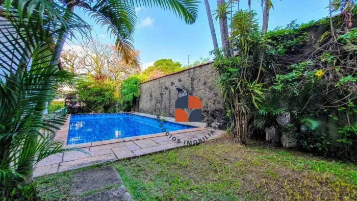 Sobrado com 640m2 de terreno no coração da City lapa!