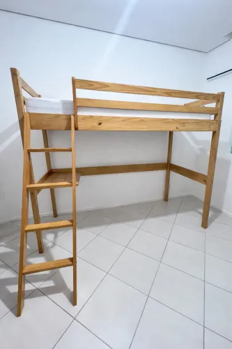 CAMA DE SOLTEIRO COM ESCRIVANINHA TOKSTOK