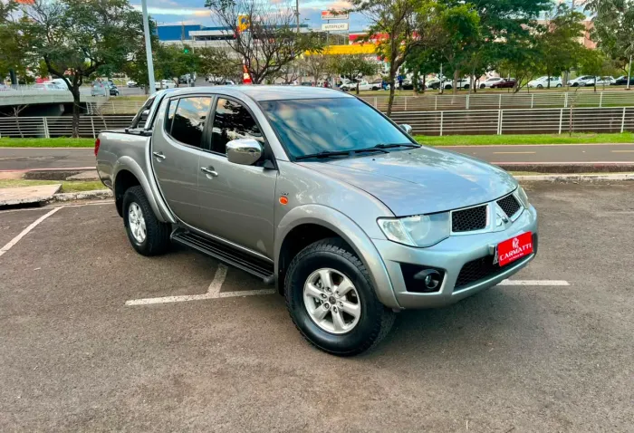 Mitsubishi L200 Triton HPE 3.5 CD V6 24V Flex Aut. 2012