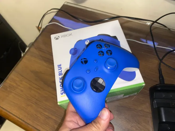 Controles Xbox Séries com carregador e baterias