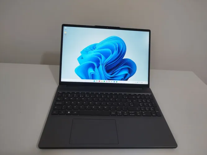 Notebook Levono Ideapad slim 3i