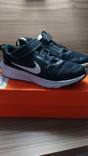 Tênis infantil Nike Star Runner 5 novo na caixa tamanho 32