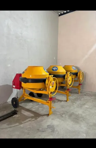 Betoneira 400L - 220V Bifásica e Trifásica | Locação