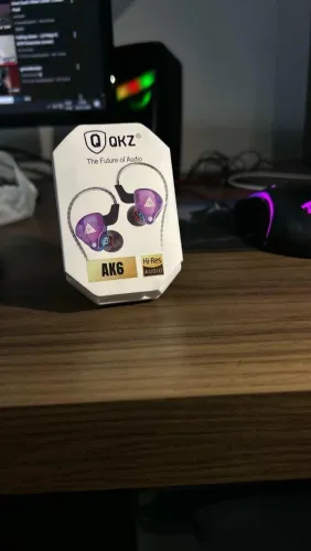 Fone de Ouvido In-Ear QKZ AK6 - Som Potente