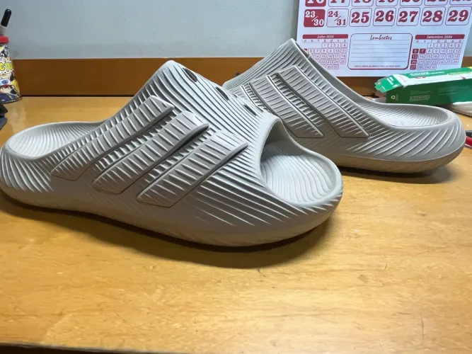 Chinelo Adidas Pure Shill novo