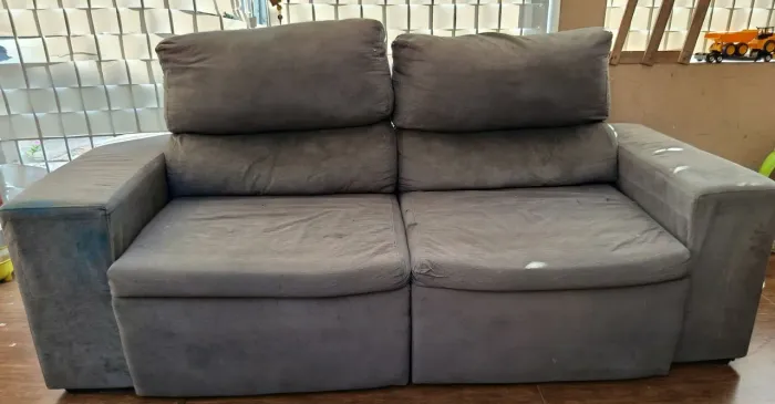 Vendo sofá semi-novo