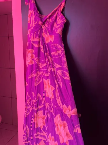 vendo vestido usado poucas vezes em bom estado
