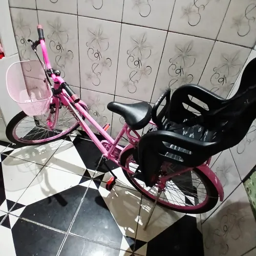 Vende-se uma bicicleta