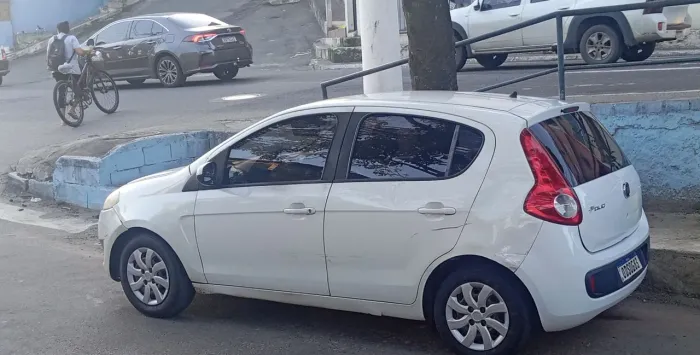 Fiat Palio Attractive 1.0 EVO Fire Flex 8V 5P 2013