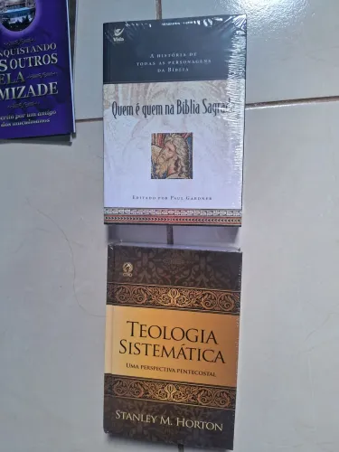 Livros, Quem e Quem na Bíblia Sagrada, Teologia Sistemática...