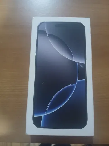 Vendo IPhone 16 pro max ! 