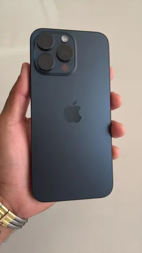 iPhone 15 pro Max 256 azul 
