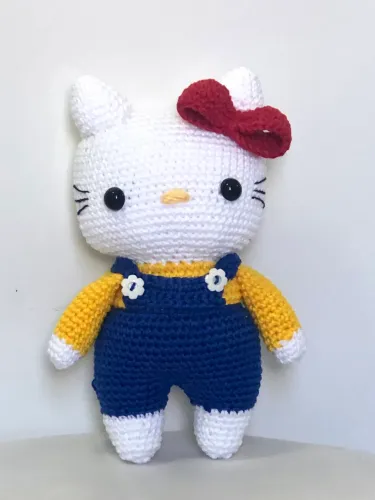 Boneco/Pelúcia Hello Kitty novo