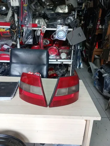 Par de lanternas Vectra 1997 até 2000 usadas originais Arteb