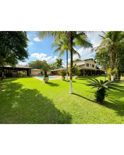 Sítio em Cachoeiras de Macacu 5 Quartos, 2 Suítes, Piscina, Área Gourmet Completa e Casa
