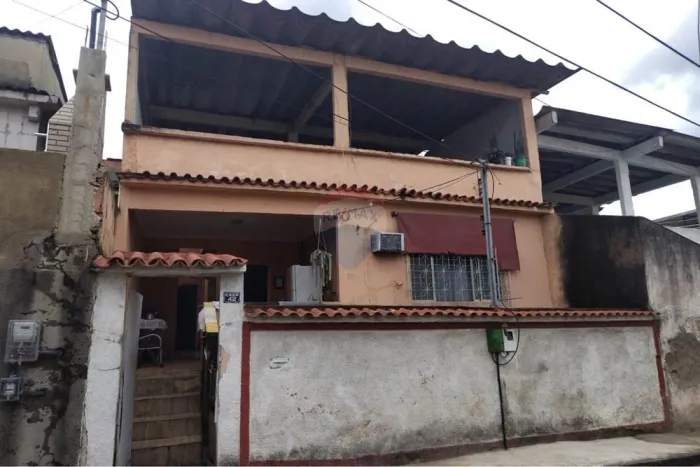 Casa à Venda em Cascadura, Rio de Janeiro