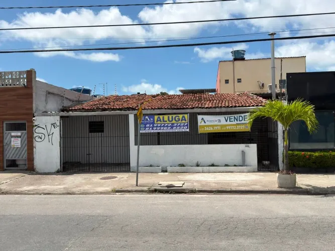 CASA COMERCIAL - AVENIDA SAN MARTIN 100 METROS DA PRAÇA DE SAN MARTIM LAJEADA 2 SALAS E 4 