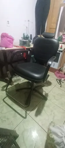 Vendo cadeira de barbeiro