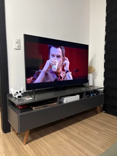 Rack para TV com Pés Retrô Cinza