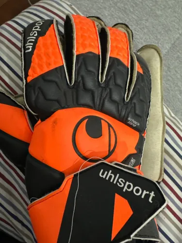 Luva de Goleiro UHLSPORT