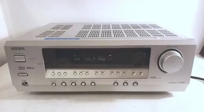 Receiver Onkyo TX-SR303 5.1 Canais c/ Controle Remoto. Super Conservado. Avalio Troca