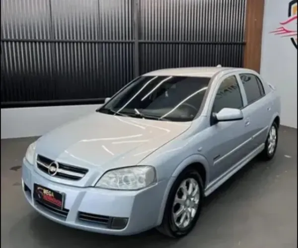Chevrolet Corsa Hat. Maxx 1.4 8V Econoflex 5P 2012