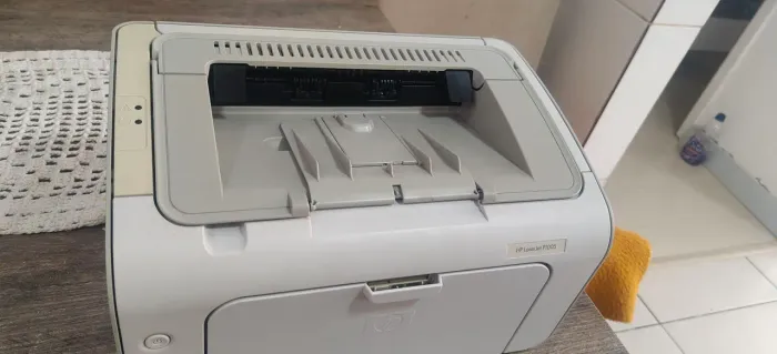 Impressora laser Hp P1005 super nova !