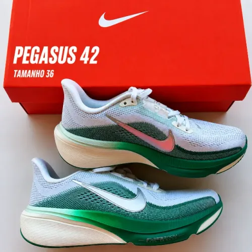 Tênis Nike Air Zoom Pegasus 42 Branco e Verde - tamanho 36