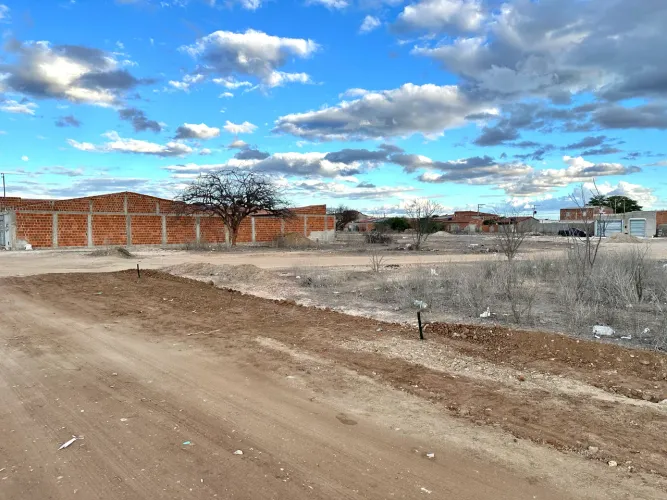 Terreno à Venda em Pilar-BA - 180 m² (6x30) - Rua do Juazeiro