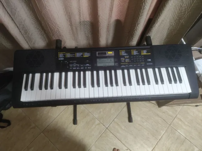 Teclado Casio CTK-2400