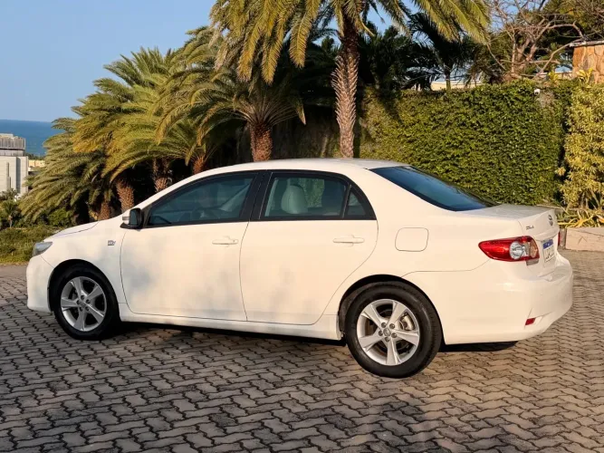 Toyota Corolla XEI 2.0 Flex 16V Aut. 2014