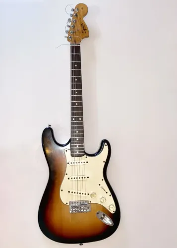 Guitarra elétrica Squier Affinity by Fender Sunburst