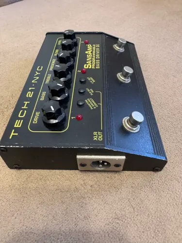 Pedal SansAmp Bas?s Driver DI Programmable