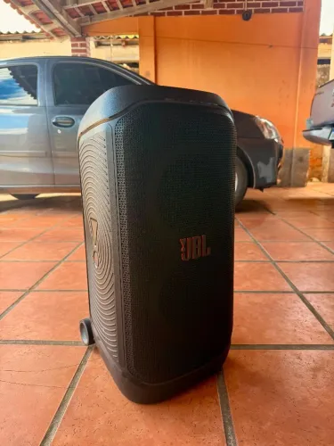 Vende-se caixa de som JBL