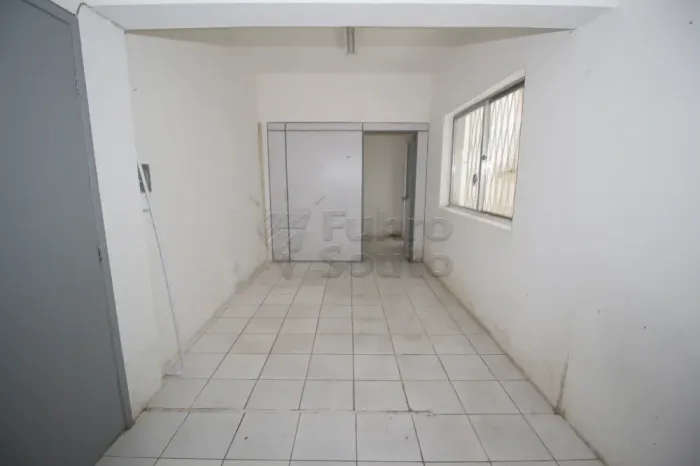 Sala Comercial no Centro de Pelotas - Oportunidade Imperdível para Seu Negócio!