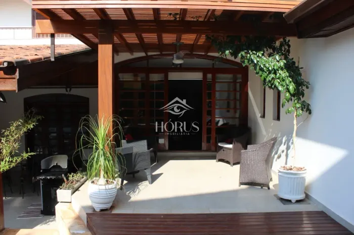 Casa de luxo em condomínio village d'avignon , Sorocaba-SP: 4 quartos, 2 suítes, 3 salas,