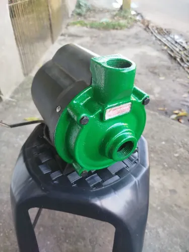 Bomba d'água Schneider 1cv 127volts