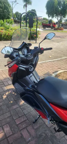 Xmax Excelente Estado